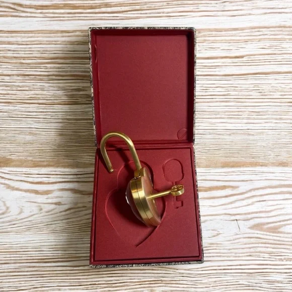 Brand New In The Box Christian Dior Gold Heart Lock And Key Set